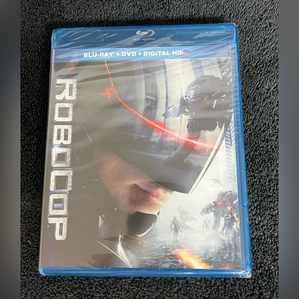 Robocop Blu-Ray Disc + DVD + Digital HD Sci Fi Action - Brand New Sealed